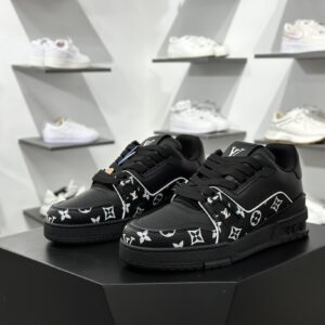 LV Trainer Sneaker-039