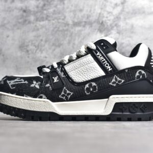 LV Trainer Sneaker-040