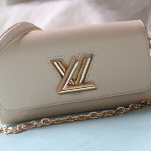 LV-Bag-042