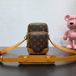 LV-Bag-072